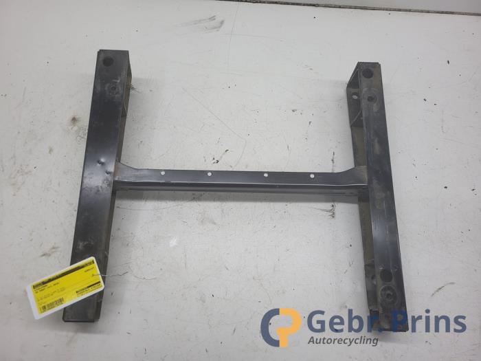 Gebruikte Stoelframe Volkswagen Caddy IV 2.0 TDI 75 Prijs € 30,25 Inclusief btw aangeboden door Autorec. Gebr. Prins b.v.