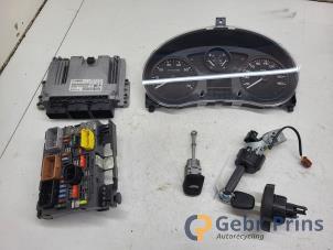 Gebruikte Kontaktslot + computer Peugeot Partner (GC/GF/GG/GJ/GK) 1.6 HDI 90 Prijs € 181,50 Inclusief btw aangeboden door Autorec. Gebr. Prins b.v.