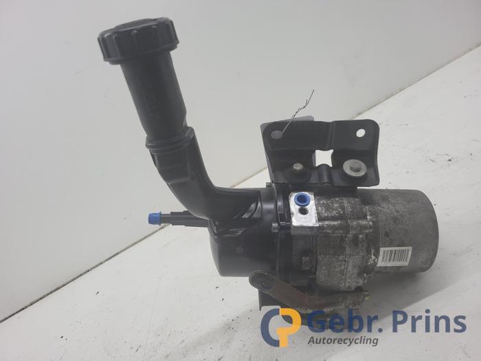 Gebruikte Servopomp Peugeot Partner (GC/GF/GG/GJ/GK) 1.6 HDI 90 Prijs € 121,00 Inclusief btw aangeboden door Autorec. Gebr. Prins b.v.