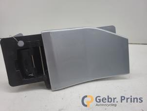 Gebruikte Tank Klep Nissan Primastar 2.0 dCi 150 Prijs € 60,50 Inclusief btw aangeboden door Autorec. Gebr. Prins b.v.