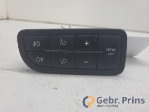 Gebruikte Licht Schakelaar Fiat Punto III (199) 0.9 TwinAir Prijs € 10,00 Margeregeling aangeboden door Autorec. Gebr. Prins b.v.