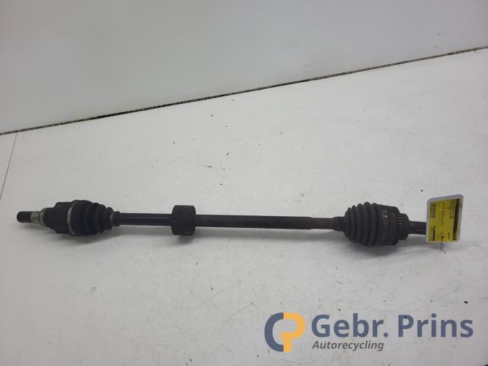 Gebruikte Steekas rechts-voor Nissan Pixo (D31S) 1.0 12V Prijs € 35,00 Margeregeling aangeboden door Autorec. Gebr. Prins b.v.