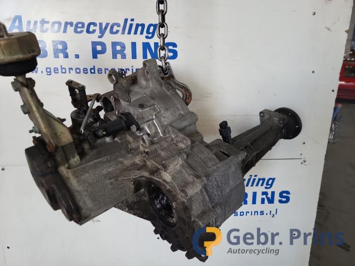 Versnellingsbak van een Volkswagen Transporter T4 1.9 TD 2001