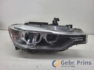 Gebruikte Koplamp rechts BMW 3 serie Touring (F31) 330d 3.0 24V Prijs € 600,00 Margeregeling aangeboden door Autorec. Gebr. Prins b.v.