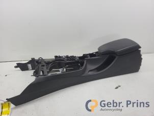 Gebruikte Middenconsoles BMW 3 serie Touring (F31) 330d 3.0 24V Prijs € 100,00 Margeregeling aangeboden door Autorec. Gebr. Prins b.v.