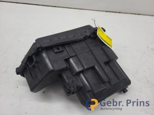 Gebruikte Module doos motorruimte BMW 3 serie Touring (F31) 330d 3.0 24V Prijs € 35,00 Margeregeling aangeboden door Autorec. Gebr. Prins b.v.