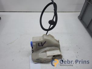 Gebruikte Deurslot Mechaniek 2Deurs links Volkswagen Golf V (1K1) 1.4 16V Prijs € 20,00 Margeregeling aangeboden door Autorec. Gebr. Prins b.v.