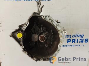 Gebruikte Versnellingsbak Peugeot 107 1.0 12V Prijs € 150,00 Margeregeling aangeboden door Autorec. Gebr. Prins b.v.