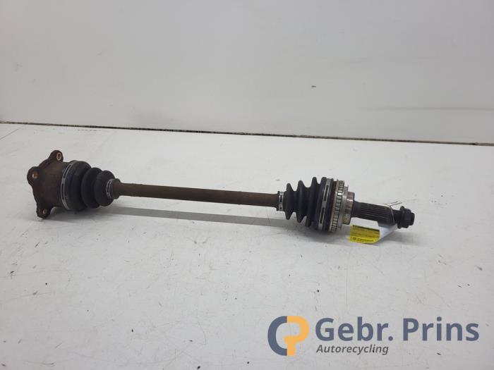 Gebruikte Aandrijfas links-achter Toyota RAV4 (A3) Prijs € 50,00 Margeregeling aangeboden door Autorec. Gebr. Prins b.v.