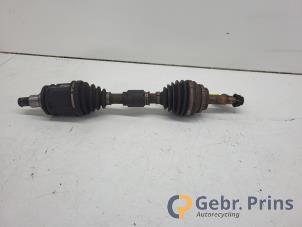 Gebruikte Aandrijfas links-voor Toyota RAV4 (A3) Prijs € 50,00 Margeregeling aangeboden door Autorec. Gebr. Prins b.v.