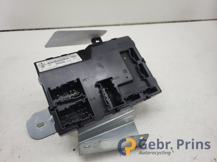 Gebruikte Computer Body Control Ford Fiesta 6 (JA8) 1.25 16V Prijs € 25,00 Margeregeling aangeboden door Autorec. Gebr. Prins b.v.