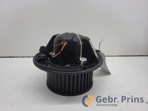 Gebruikte Kachel Ventilatiemotor Mercedes B (W245) 2.0 B-200 16V Prijs € 40,00 Margeregeling aangeboden door Autorec. Gebr. Prins b.v.