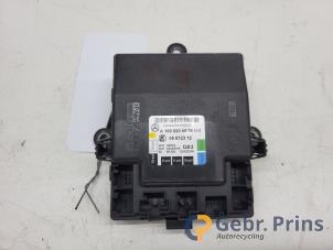 Gebruikte Deur module Mercedes B (W245) 2.0 B-200 16V Prijs € 20,00 Margeregeling aangeboden door Autorec. Gebr. Prins b.v.