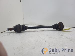 Gebruikte Aandrijfas links-achter BMW X5 (E53) 4.4 V8 32V Prijs € 75,00 Margeregeling aangeboden door Autorec. Gebr. Prins b.v.