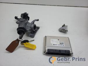 Gebruikte Kontaktslot + computer BMW X5 (E53) 4.4 V8 32V Prijs € 200,00 Margeregeling aangeboden door Autorec. Gebr. Prins b.v.