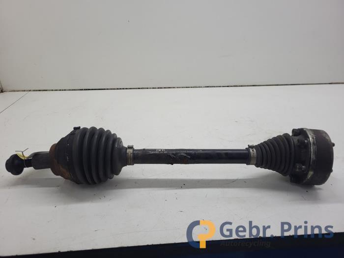 Gebruikte Steekas links-voor Audi A3 (8P1) 1.6 TDI 16V Prijs € 40,00 Margeregeling aangeboden door Autorec. Gebr. Prins b.v.