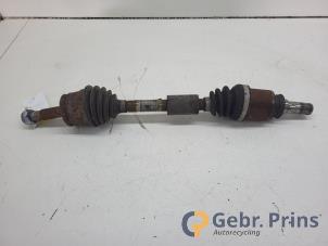 Gebruikte Steekas links-voor Mitsubishi Colt (Z2/Z3) 1.3 16V Prijs € 30,00 Margeregeling aangeboden door Autorec. Gebr. Prins b.v.