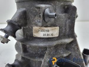 Pomp Servo van een Volvo V60 I (FW/GW) 2.4 D6 20V AWD Twin Engine Plug-in Hybrid 2015