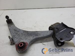 Gebruikte Draagarm onder rechts-voor Volvo V60 I (FW/GW) 2.4 D6 20V AWD Twin Engine Plug-in Hybrid Prijs € 40,00 Margeregeling aangeboden door Autorec. Gebr. Prins b.v.