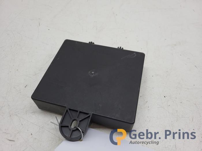 Computer Body Control van een Renault Clio IV Estate/Grandtour (7R) 1.5 Energy dCi 90 FAP 2014