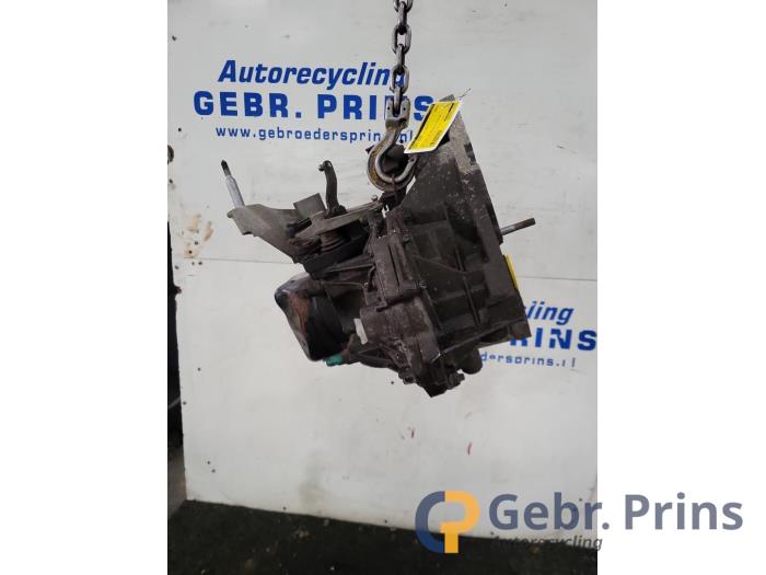 Gebruikte Versnellingsbak Renault Twingo III (AH) 1.0 SCe 70 12V Prijs € 350,00 Margeregeling aangeboden door Autorec. Gebr. Prins b.v.