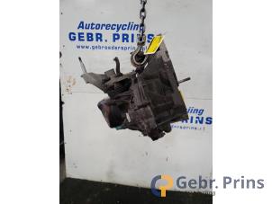 Gebruikte Versnellingsbak Renault Twingo III (AH) 1.0 SCe 70 12V Prijs € 350,00 Margeregeling aangeboden door Autorec. Gebr. Prins b.v.