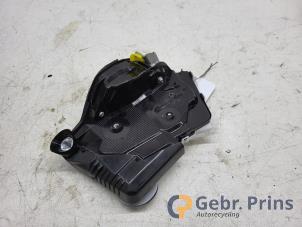 Gebruikte Deurslot Mechaniek 4Deurs links-voor Toyota Aygo X 1.0 12V VVT-i Prijs € 50,00 Margeregeling aangeboden door Autorec. Gebr. Prins b.v.