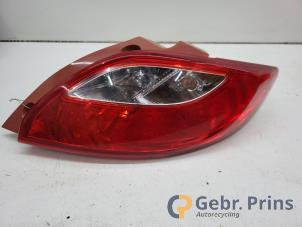 Gebruikte Achterlicht rechts Mazda 2 (DE) 1.3 16V S-VT Prijs € 30,00 Margeregeling aangeboden door Autorec. Gebr. Prins b.v.
