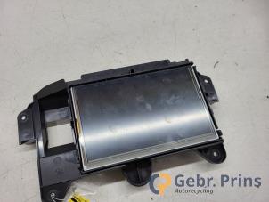 Gebruikte Display Interieur Renault Twingo III (AH) 1.0 SCe 70 12V Prijs € 200,00 Margeregeling aangeboden door Autorec. Gebr. Prins b.v.