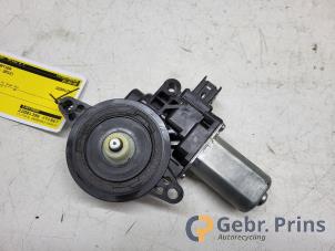 Gebruikte Motor electrisch raam Mazda 2 (DE) 1.3 16V S-VT Prijs € 20,00 Margeregeling aangeboden door Autorec. Gebr. Prins b.v.