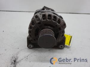 Gebruikte Dynamo Renault Twingo III (AH) 1.0 SCe 70 12V Prijs € 50,00 Margeregeling aangeboden door Autorec. Gebr. Prins b.v.