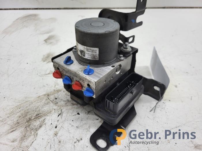 Gebruikte ABS Pomp Citroen Berlingo 1.6 BlueHDI 75 Prijs € 181,50 Inclusief btw aangeboden door Autorec. Gebr. Prins b.v.