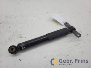 Gebruikte Schokdemper links-achter Citroen Berlingo 1.6 BlueHDI 75 Prijs € 30,25 Inclusief btw aangeboden door Autorec. Gebr. Prins b.v.