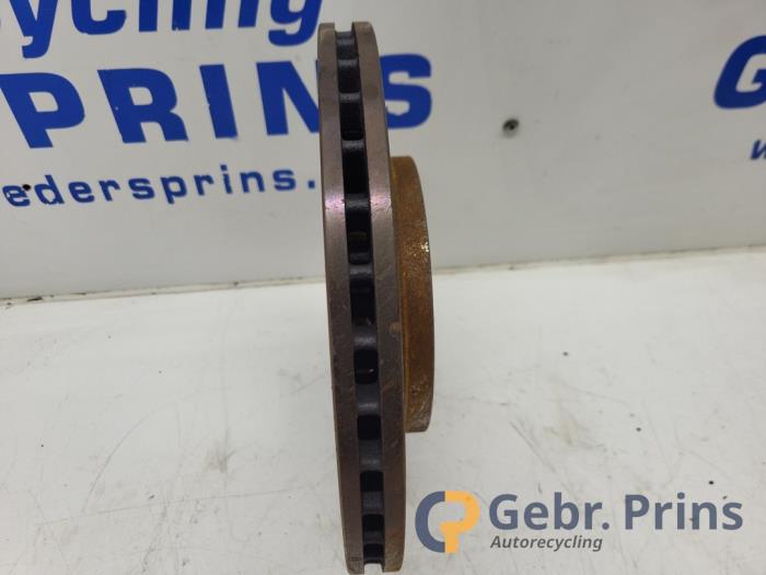 Remschijf voor van een Renault Kangoo Express (FW) 1.5 dCi 95 2020