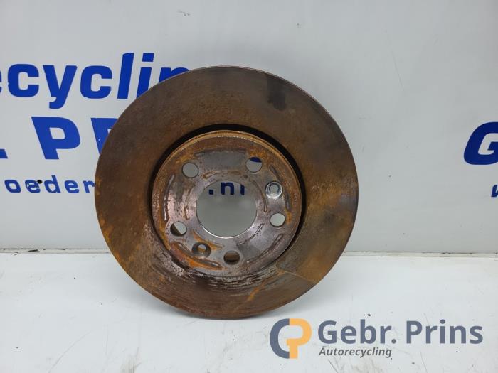 Remschijf voor van een Renault Kangoo Express (FW) 1.5 dCi 95 2020