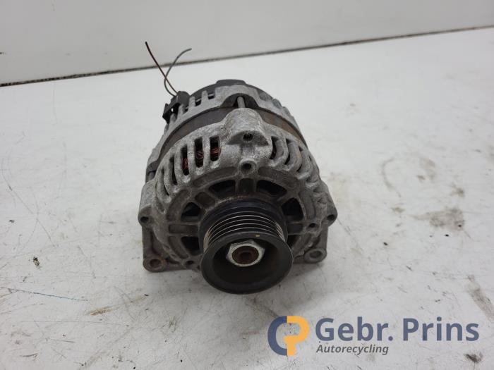 Gebruikte Dynamo Chevrolet Aveo (250) 1.4 16V LS Prijs € 40,00 Margeregeling aangeboden door Autorec. Gebr. Prins b.v.