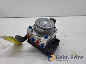 Gebruikte ABS Pomp BMW 3 serie Touring (F31) 330d 3.0 24V Prijs € 150,00 Margeregeling aangeboden door Autorec. Gebr. Prins b.v.