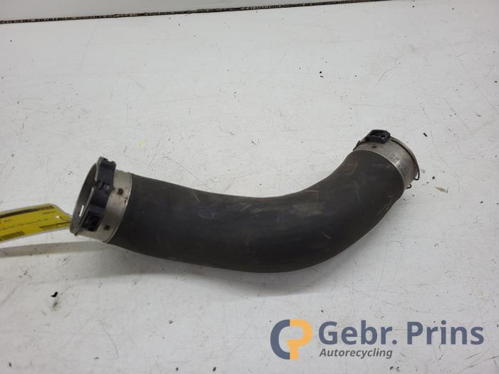 Gebruikte Intercooler Slang BMW 3 serie Touring (F31) 330d 3.0 24V Prijs € 25,00 Margeregeling aangeboden door Autorec. Gebr. Prins b.v.
