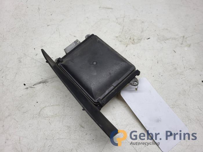 Dode hoek sensor van een BMW 3 serie Touring (F31) 330d 3.0 24V 2014