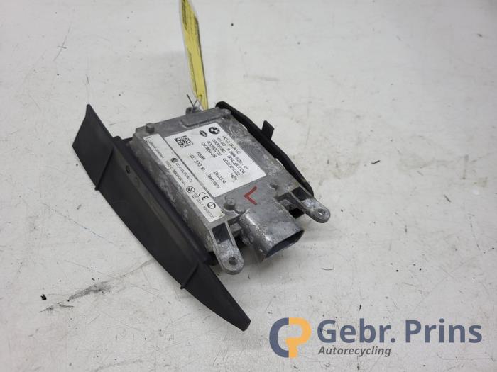 Gebruikte Dode hoek sensor BMW 3 serie Touring (F31) 330d 3.0 24V Prijs € 75,00 Margeregeling aangeboden door Autorec. Gebr. Prins b.v.