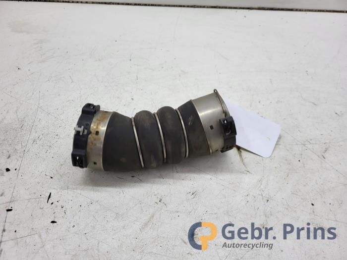 Gebruikte Intercooler Slang BMW 3 serie Touring (F31) 330d 3.0 24V Prijs € 25,00 Margeregeling aangeboden door Autorec. Gebr. Prins b.v.
