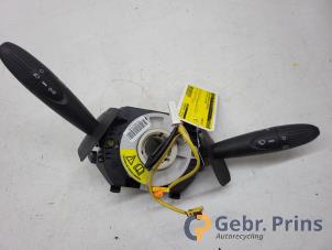 Gebruikte Combischakelaar Stuurkolom Fiat 500 (312) 1.2 Prijs € 40,00 Margeregeling aangeboden door Autorec. Gebr. Prins b.v.