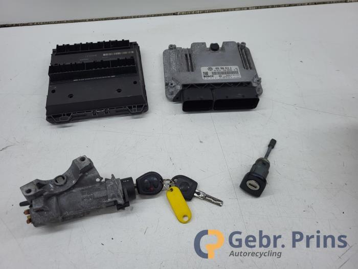 Gebruikte Kontaktslot + computer Seat Ibiza III (6L1) 1.9 TDI 100 Prijs € 75,00 Margeregeling aangeboden door Autorec. Gebr. Prins b.v.