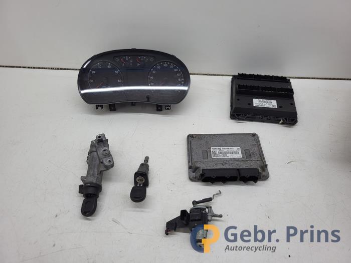 Gebruikte Kontaktslot + computer Volkswagen Polo IV (9N1/2/3) 1.2 Prijs € 75,00 Margeregeling aangeboden door Autorec. Gebr. Prins b.v.