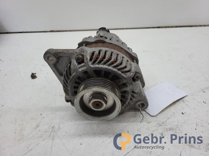 Gebruikte Dynamo Mitsubishi Colt (Z2/Z3) 1.5 16V CZ3 Prijs € 30,00 Margeregeling aangeboden door Autorec. Gebr. Prins b.v.