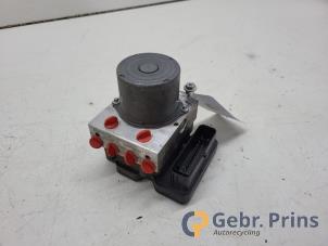 Gebruikte ABS Pomp Toyota C-HR (X1,X5) 1.2 16V Turbo Prijs € 150,00 Margeregeling aangeboden door Autorec. Gebr. Prins b.v.