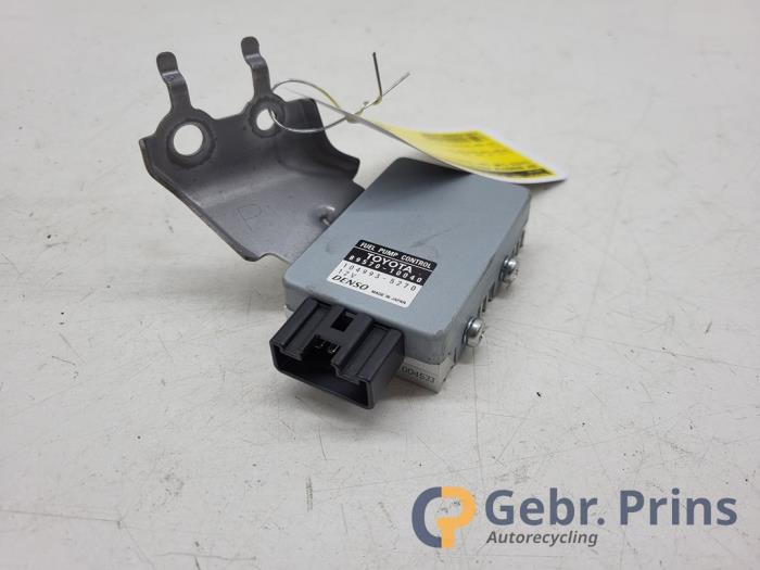 ADM brandstof module van een Toyota C-HR (X1,X5) 1.2 16V Turbo 2017