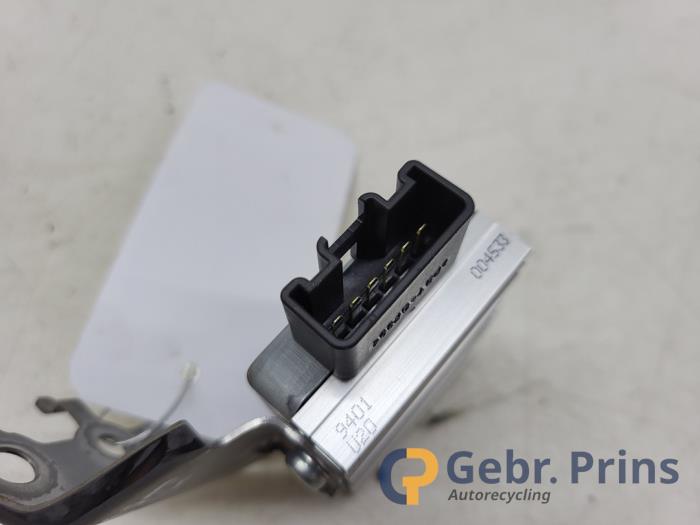 ADM brandstof module van een Toyota C-HR (X1,X5) 1.2 16V Turbo 2017