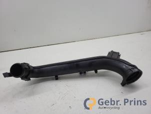Gebruikte Intercooler Buis Seat Leon ST (5FF) 1.4 TSI 16V Prijs € 25,00 Margeregeling aangeboden door Autorec. Gebr. Prins b.v.