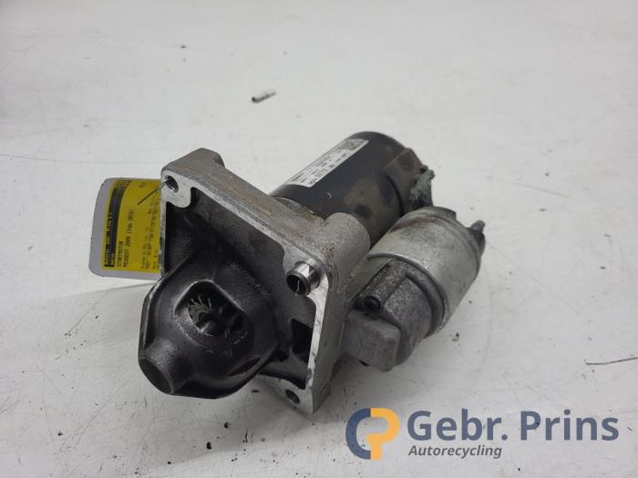 Gebruikte Startmotor Peugeot 2008 (CU) 1.2 12V e-THP PureTech 110 Prijs € 40,00 Margeregeling aangeboden door Autorec. Gebr. Prins b.v.
